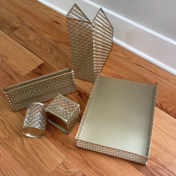 Gold Mesh Metal Office Organizer set - Picture 7 of 7